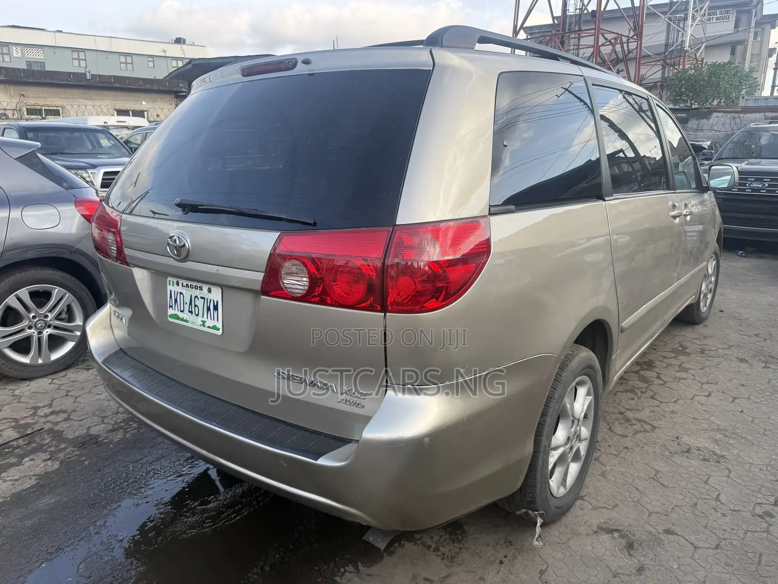Toyota Sienna 2007 Gold