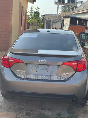 Toyota Corolla XSE (1.8L 4cyl 2A) 2019 Gray
