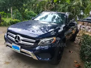 Mercedes-Benz GLC-Class 2016 Blue