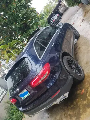 Mercedes-Benz GLC-Class 2016 Blue