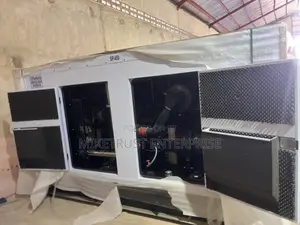 Perkins 450kva Diesel Soundproof Generator. Very Strong