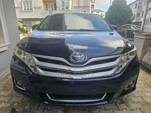 Toyota Venza XLE 4dr Wagon (2.7L 4cyl 6A) 2014 Blue