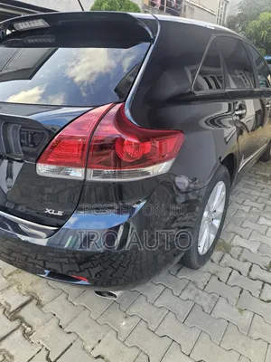 Toyota Venza XLE 4dr Wagon (2.7L 4cyl 6A) 2014 Blue