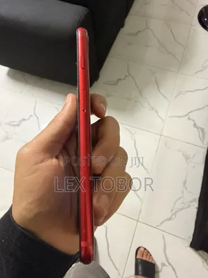 Apple iPhone 8 Plus 64 GB Red