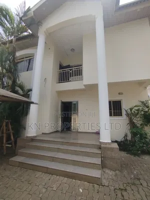 5bdrm Duplex in Garki for rent