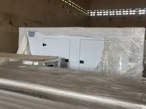Perkins 400kva Strong Soundproof Diesel Generator