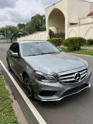 Mercedes-Benz E350 Base 4Matic Sedan AWD (3.5L 6cyl 7A) 2014 Gray