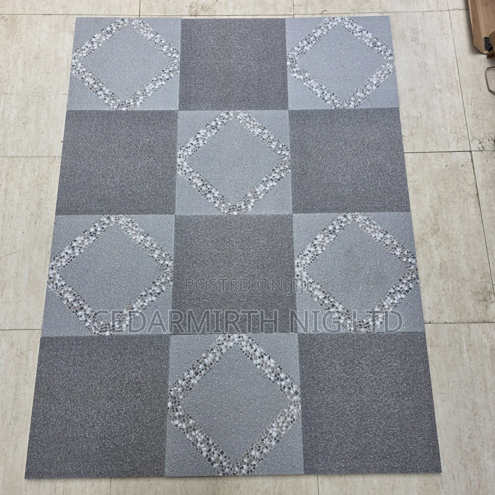 Compound Floor Tiles Installation Patterns Using 40x40x15mm Mate Tiles