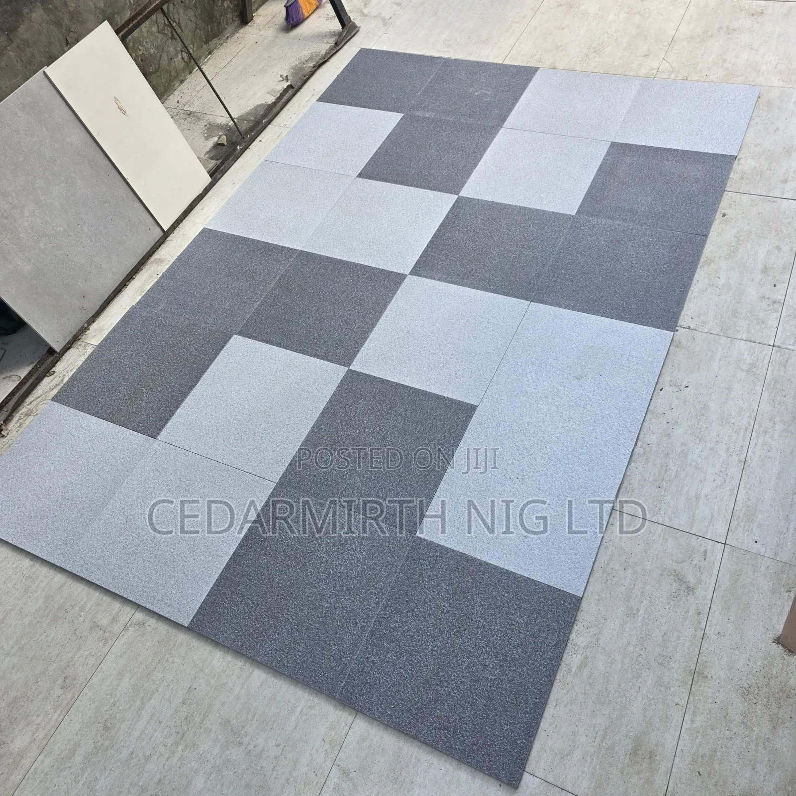 Compound Floor Tiles Installation Patterns Using 40x40x15mm Mate Tiles