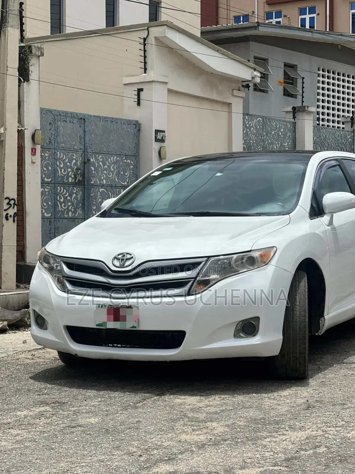 Toyota Venza 2012 White