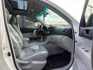 Toyota Highlander 2012 White