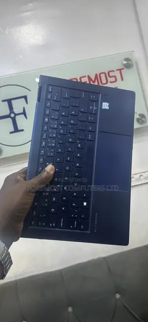 Laptop HP Dragonfly G3 8GB Intel Core i5 SSD 256GB