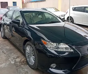 Lexus ES 2013 Black