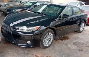 Lexus ES 2013 Black