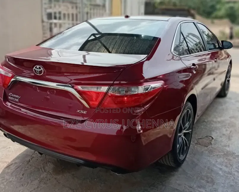 Toyota Camry 2016 Red