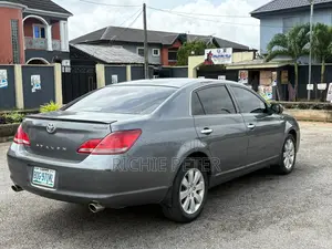 Toyota Avalon Touring Sedan FWD (3.5L 6cyl 6A) 2008 Gray