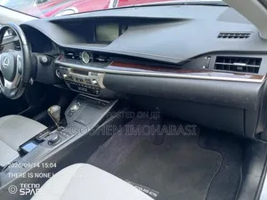 Lexus ES 2015 Silver