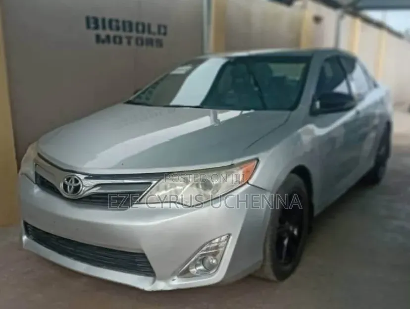 Toyota Camry 2013 Silver