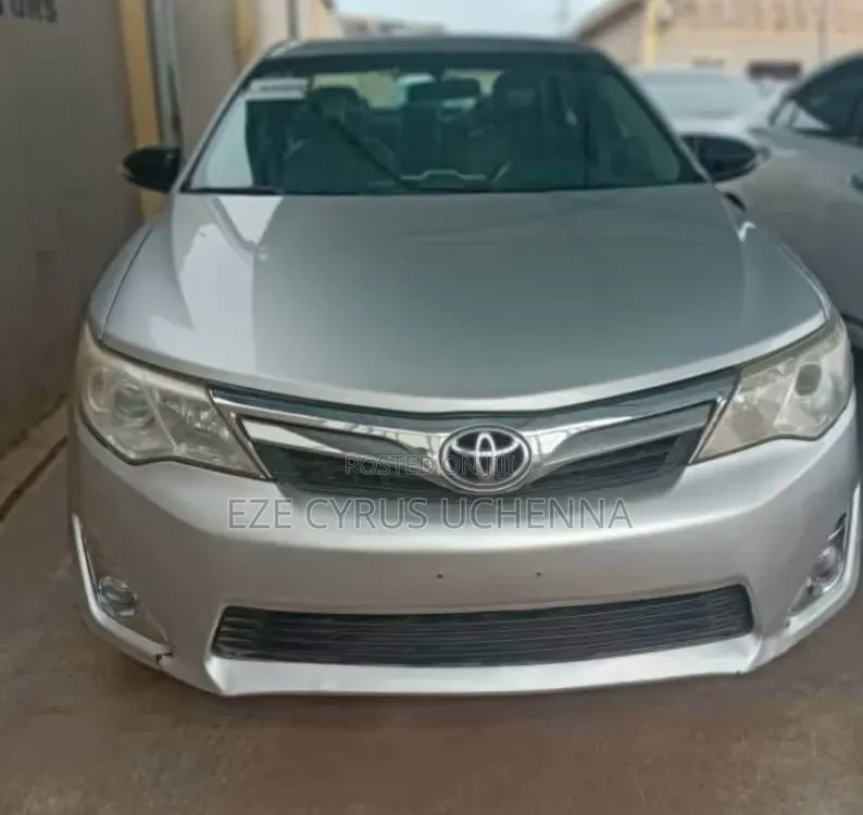 Toyota Camry 2013 Silver