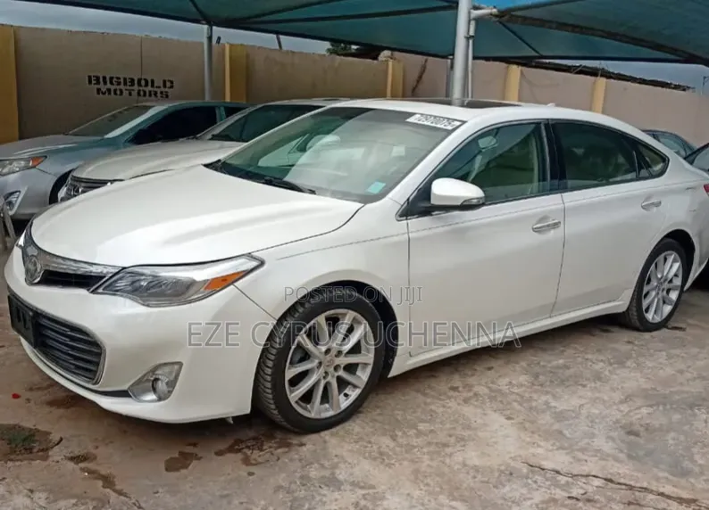 Toyota Avalon 2013 White