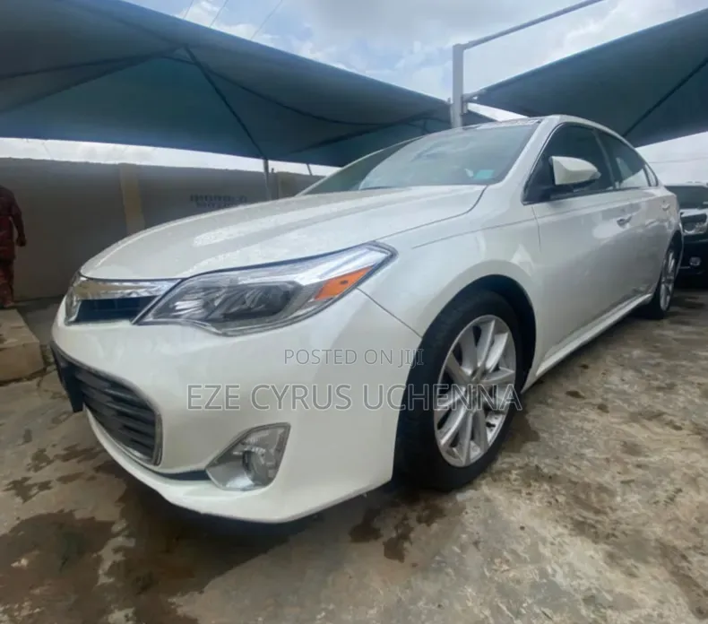 Toyota Avalon 2013 White