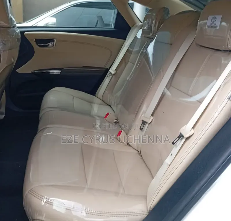 Toyota Avalon 2013 White