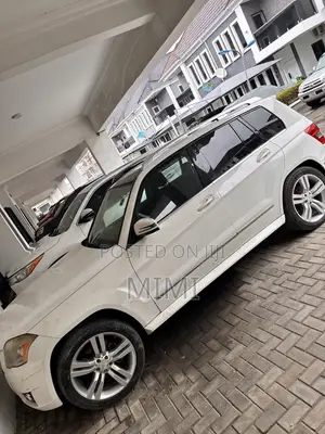 Mercedes-Benz GLK-Class 350 4MATIC 2011 White