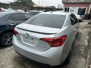 Toyota Corolla 2017 Silver