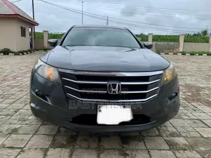 Honda Crosstour 2010 Gray