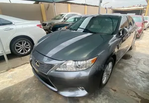 Lexus ES 2013 Gray