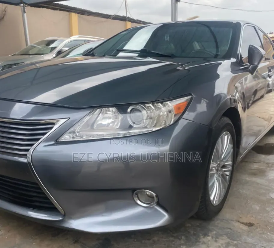 Lexus ES 2013 Gray