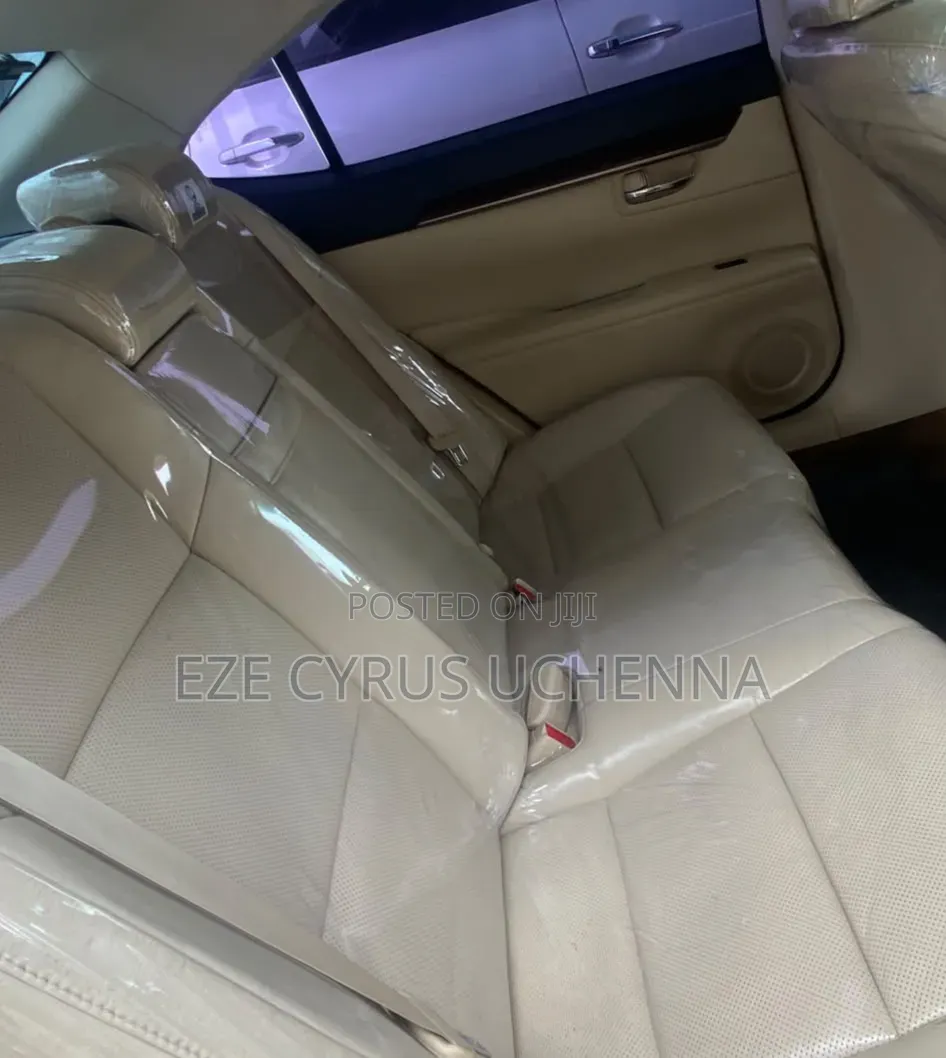 Lexus ES 2013 Gray