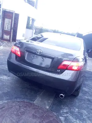 Toyota Camry LE 4dr Sedan (2.4L 4cyl 5A) 2009 Gray