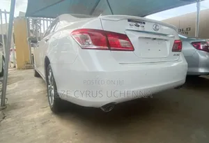 Lexus ES 2012 White