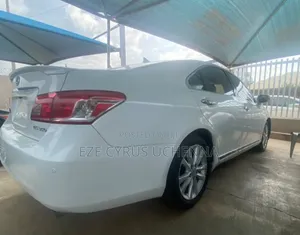 Lexus ES 2012 White