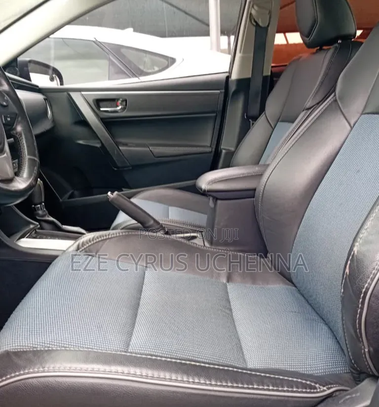 Toyota Corolla 2015 Gray