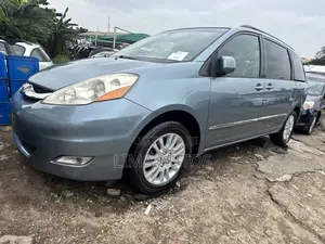 Toyota Sienna 2007 Blue
