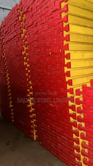 Doka Yellow Beam and Acrom Props