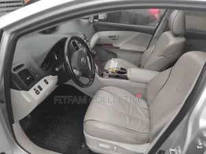 Toyota Venza XLE 2009 White