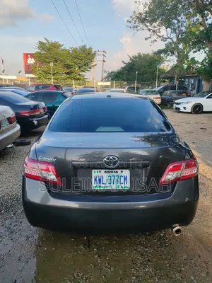 Toyota Camry 2010 Gray