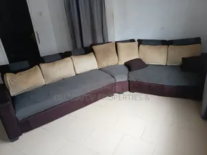 7 Sitters Chair