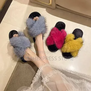 Classic Fluffy Indoor Slides T2mm7