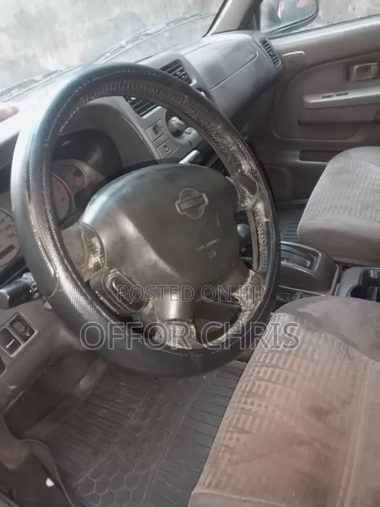 Nissan Xterra Automatic 2003 Silver
