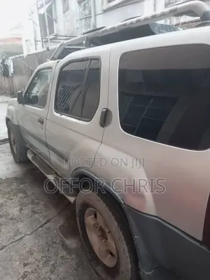 Nissan Xterra Automatic 2003 Silver