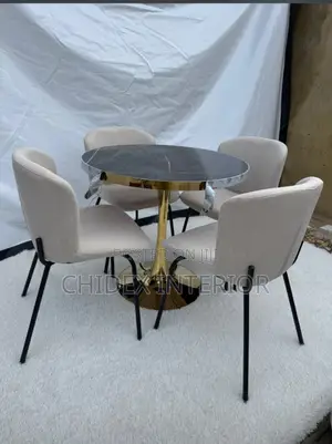 Exotic Round Dining 4seater
