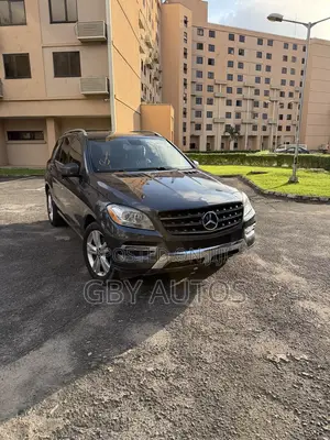 Mercedes-Benz M Class ML350 4MATIC 4dr SUV AWD (3.5L 6cyl 7A) 2015 Gray
