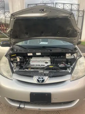 Toyota Sienna 2007 Silver