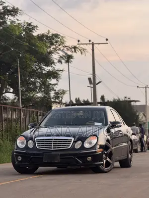 Mercedes-Benz E350 2009 Black