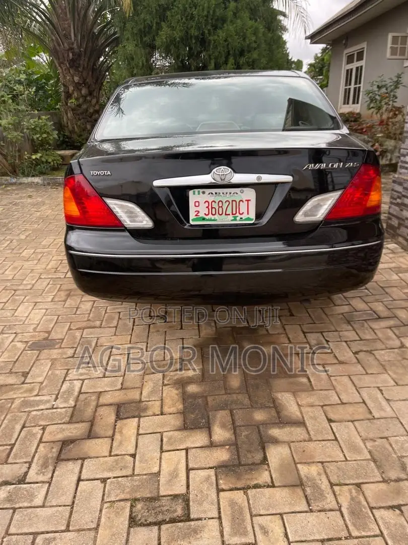 Toyota Avalon 3.0 2000 Black