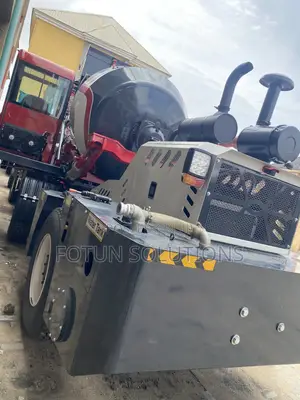 Self Loading Concrete Mixer 4cubic